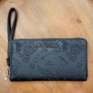 NEW Betsey Johnson Skull Cowboy Wallet
